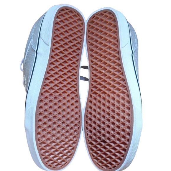 Vans Seldan - Picture 10 of 10